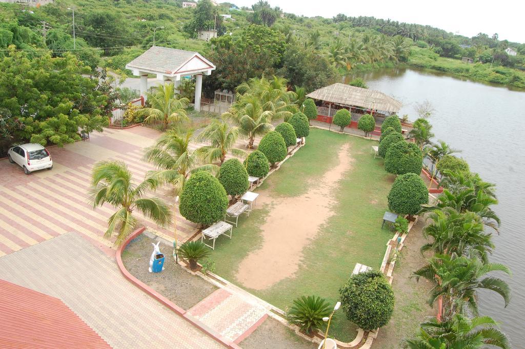 Hotel Krishna Park Resort Diu Extérieur photo